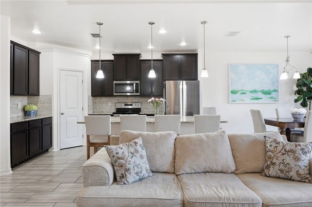 1026 Pasadena St, Portland, TX 78374