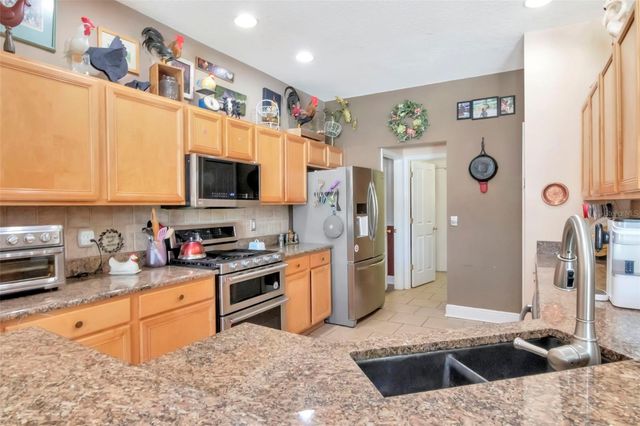 19103 WIND DANCER STREET, Lutz, FL 33558