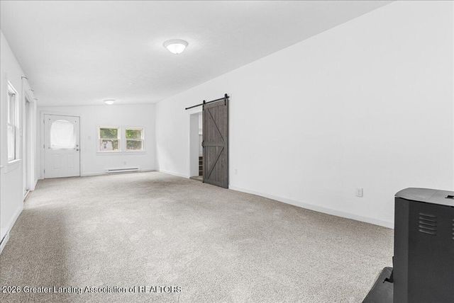 314 N Logan Street, Dewitt, MI 48820