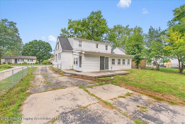 314 N Logan Street, Dewitt, MI 48820