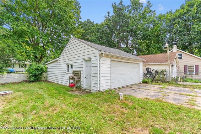 314 N Logan Street, Dewitt, MI 48820
