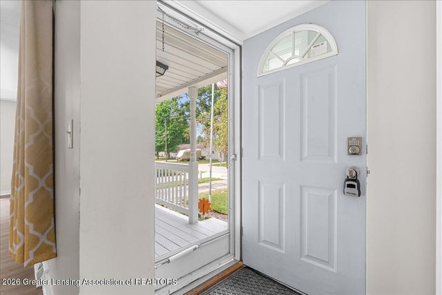 314 N Logan Street, Dewitt, MI 48820