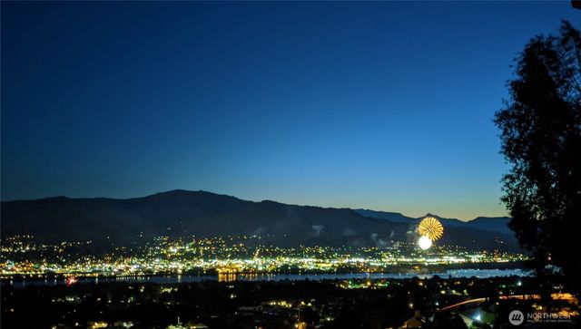 624 Daniels Drive NE, East Wenatchee, WA 98802