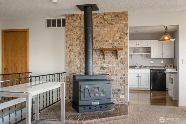 624 Daniels Drive NE, East Wenatchee, WA 98802