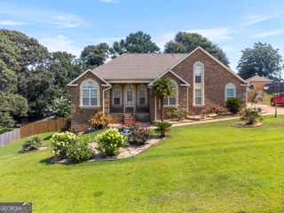 408 Dixieland Drive, Byron, GA 31008