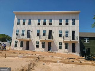 498 Burroughs Street SE 323, Atlanta, GA 30315
