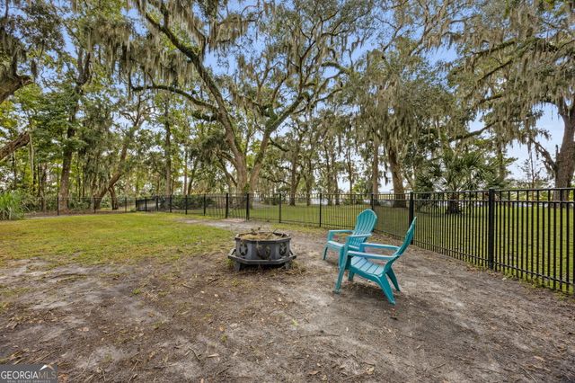 628 London Hill Road W, Woodbine, GA 31569