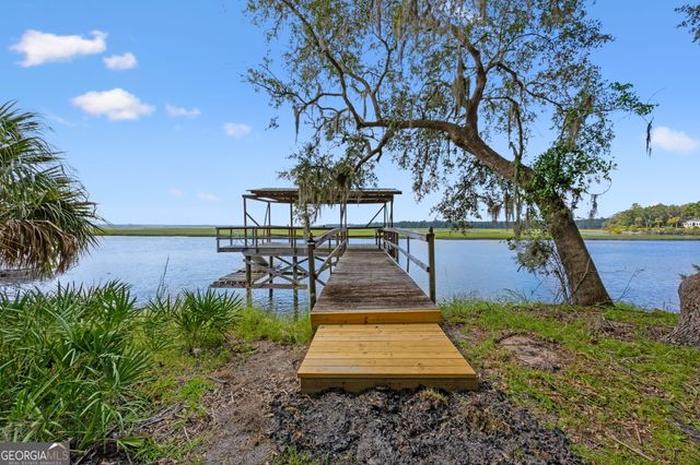 628 London Hill Road W, Woodbine, GA 31569