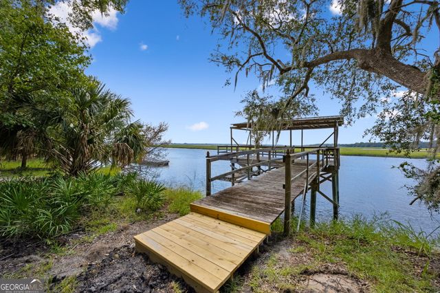 628 London Hill Road W, Woodbine, GA 31569