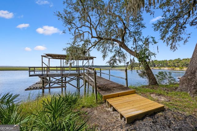 628 London Hill Road W, Woodbine, GA 31569