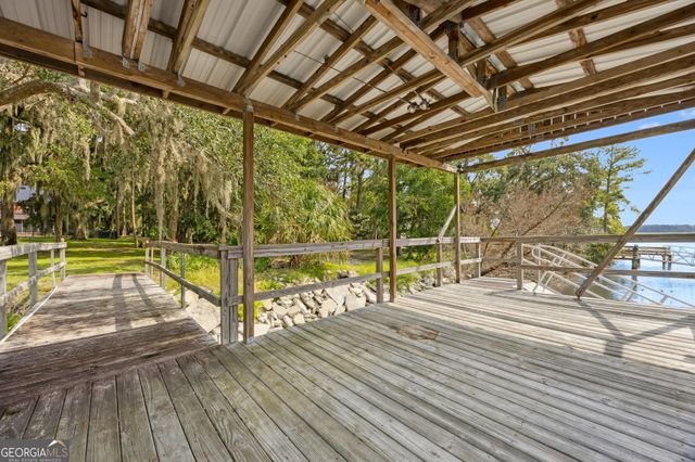 628 London Hill Road W, Woodbine, GA 31569