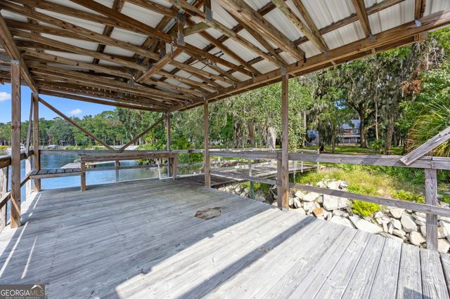 628 London Hill Road W, Woodbine, GA 31569