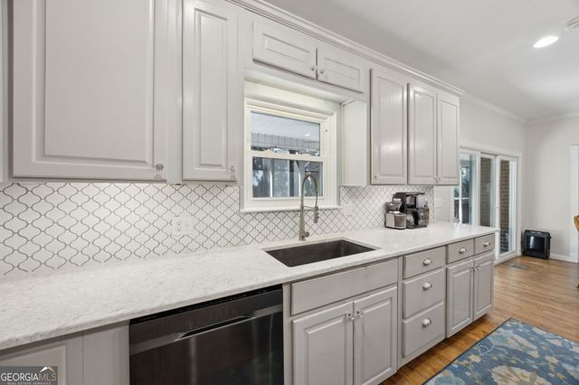 628 London Hill Road W, Woodbine, GA 31569