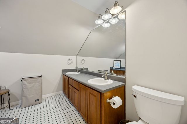 628 London Hill Road W, Woodbine, GA 31569