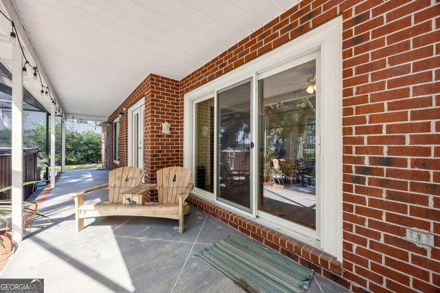 628 London Hill Road W, Woodbine, GA 31569