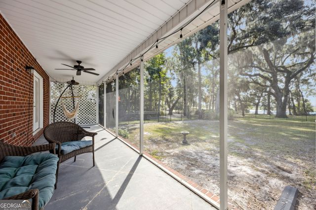 628 London Hill Road W, Woodbine, GA 31569