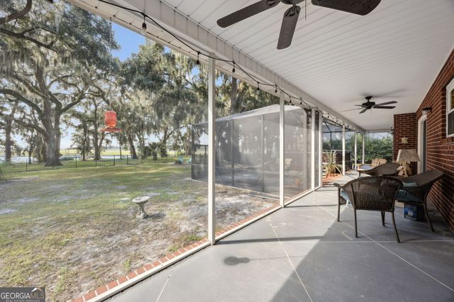 628 London Hill Road W, Woodbine, GA 31569