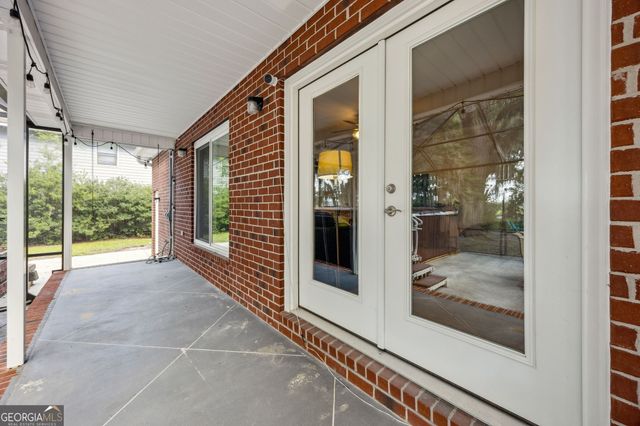 628 London Hill Road W, Woodbine, GA 31569