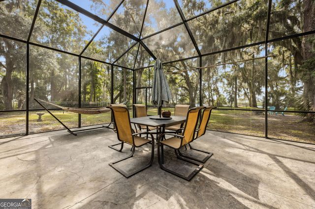 628 London Hill Road W, Woodbine, GA 31569