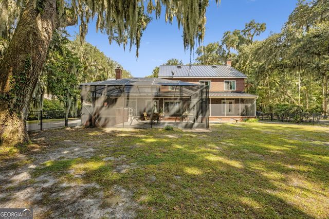 628 London Hill Road W, Woodbine, GA 31569