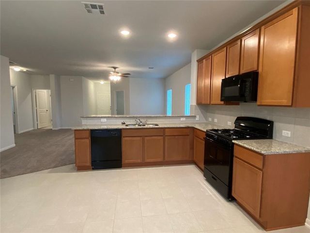 1120 Whipple Tree TRL, Georgetown, TX 78626