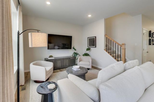 1406 Neubauer Circle 1904, Lindenhurst, IL 60046