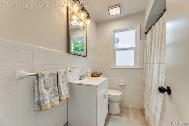 2435 Sharon Lane, Port Huron, MI 48060
