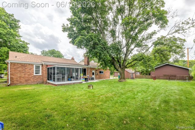 2435 Sharon Lane, Port Huron, MI 48060