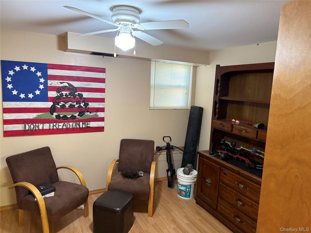 613 Madison Avenue, Lindenhurst, NY 11757