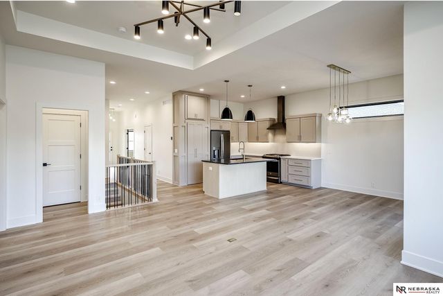 15705 Kansas Avenue, Omaha, NE 68116