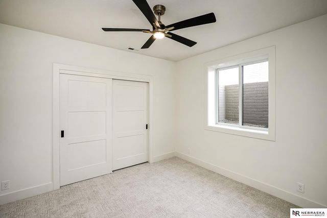 15705 Kansas Avenue, Omaha, NE 68116