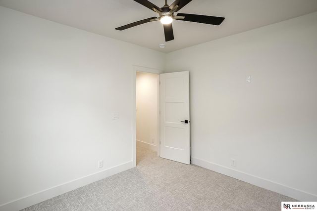 15705 Kansas Avenue, Omaha, NE 68116