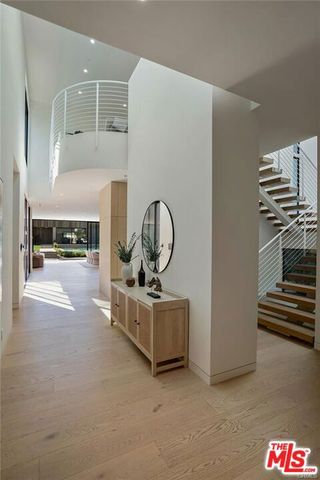 4939 Petit Avenue, Encino (los Angeles), CA 91436