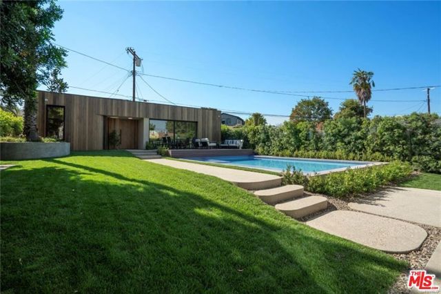 4939 Petit Avenue, Encino (los Angeles), CA 91436