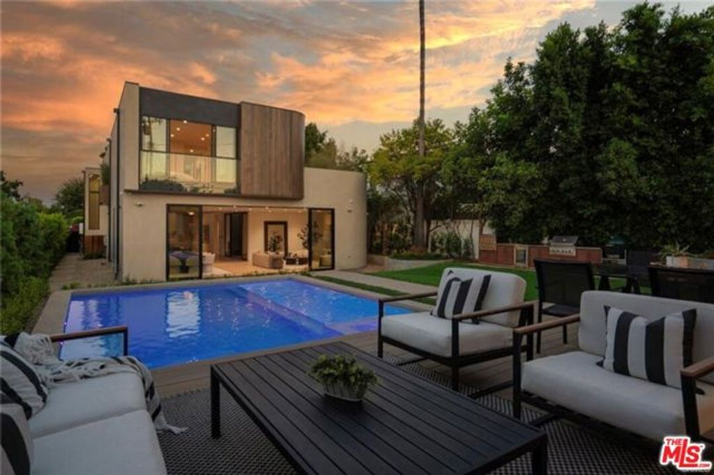 4939 Petit Avenue, Encino (los Angeles), CA 91436