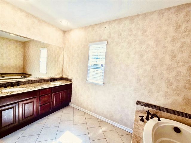 4512 luigl Court, Riverside, CA 92501
