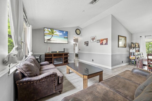 13254 79th Court N, West Palm Beach, FL 33412
