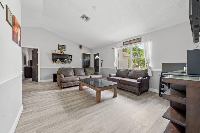 13254 79th Court N, West Palm Beach, FL 33412