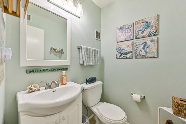 908 Calico Jack Cove, Galveston, TX 77554