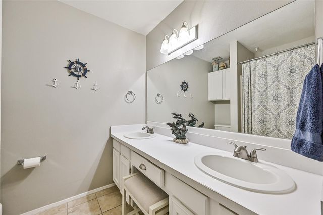 908 Calico Jack Cove, Galveston, TX 77554