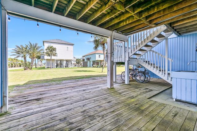 908 Calico Jack Cove, Galveston, TX 77554