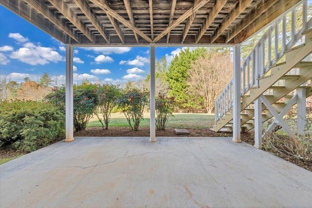 28 Queen Mothers CT, Wirtz, VA 24184