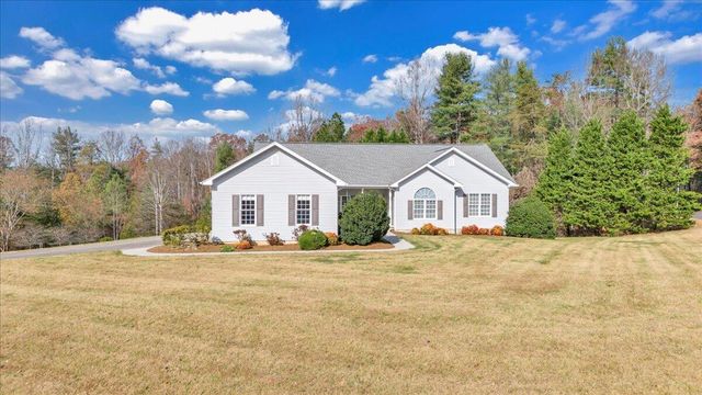 28 Queen Mothers CT, Wirtz, VA 24184