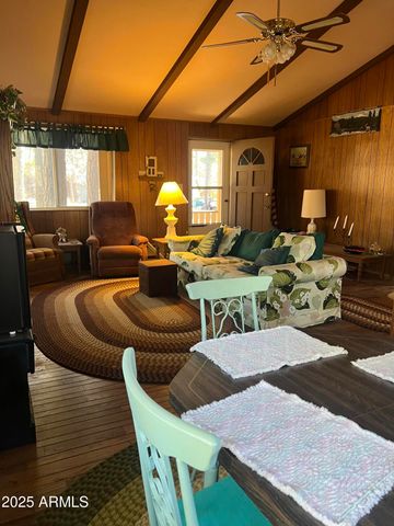 800 E Reindeer Drive, Munds Park, AZ 86017