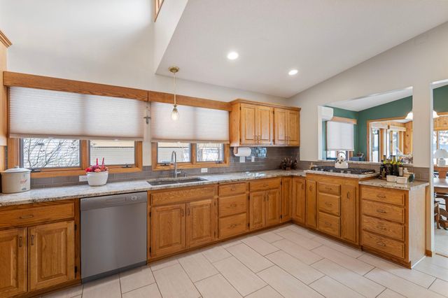 19439 E Tri Oak Circle NE, Wyoming, MN 55092