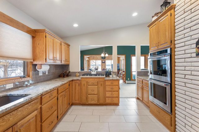 19439 E Tri Oak Circle NE, Wyoming, MN 55092