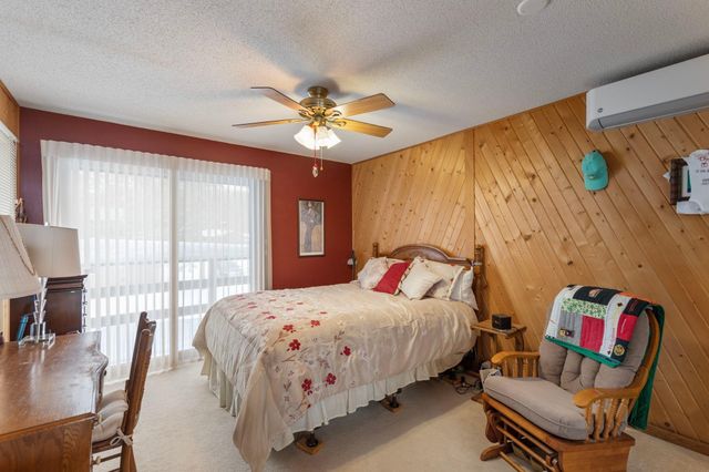 19439 E Tri Oak Circle NE, Wyoming, MN 55092