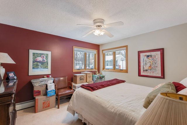 19439 E Tri Oak Circle NE, Wyoming, MN 55092