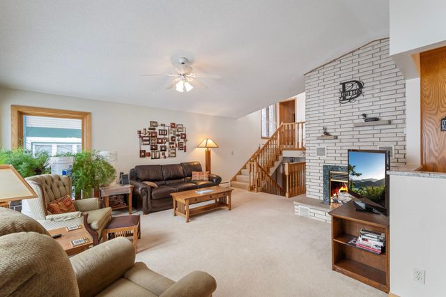 19439 E Tri Oak Circle NE, Wyoming, MN 55092