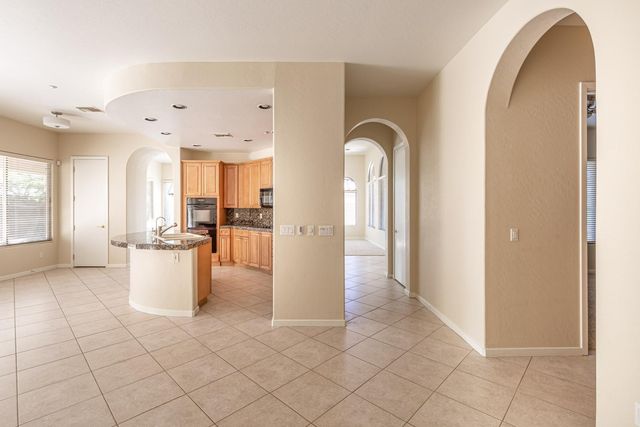 11183 E Beck Lane, Scottsdale, AZ 85255